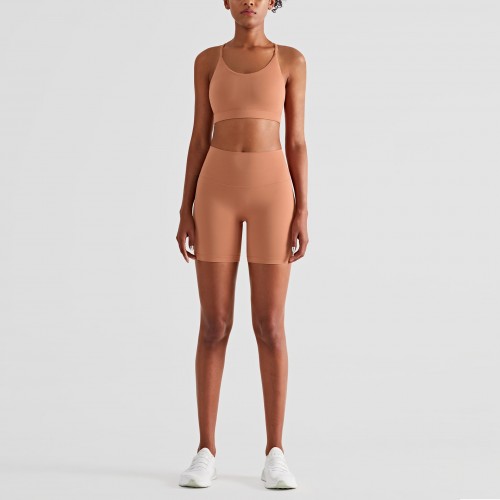 The new Lulu no-t Yoga suit, Nuls, two-piece Delta Bra, three-quarter Gym Pants